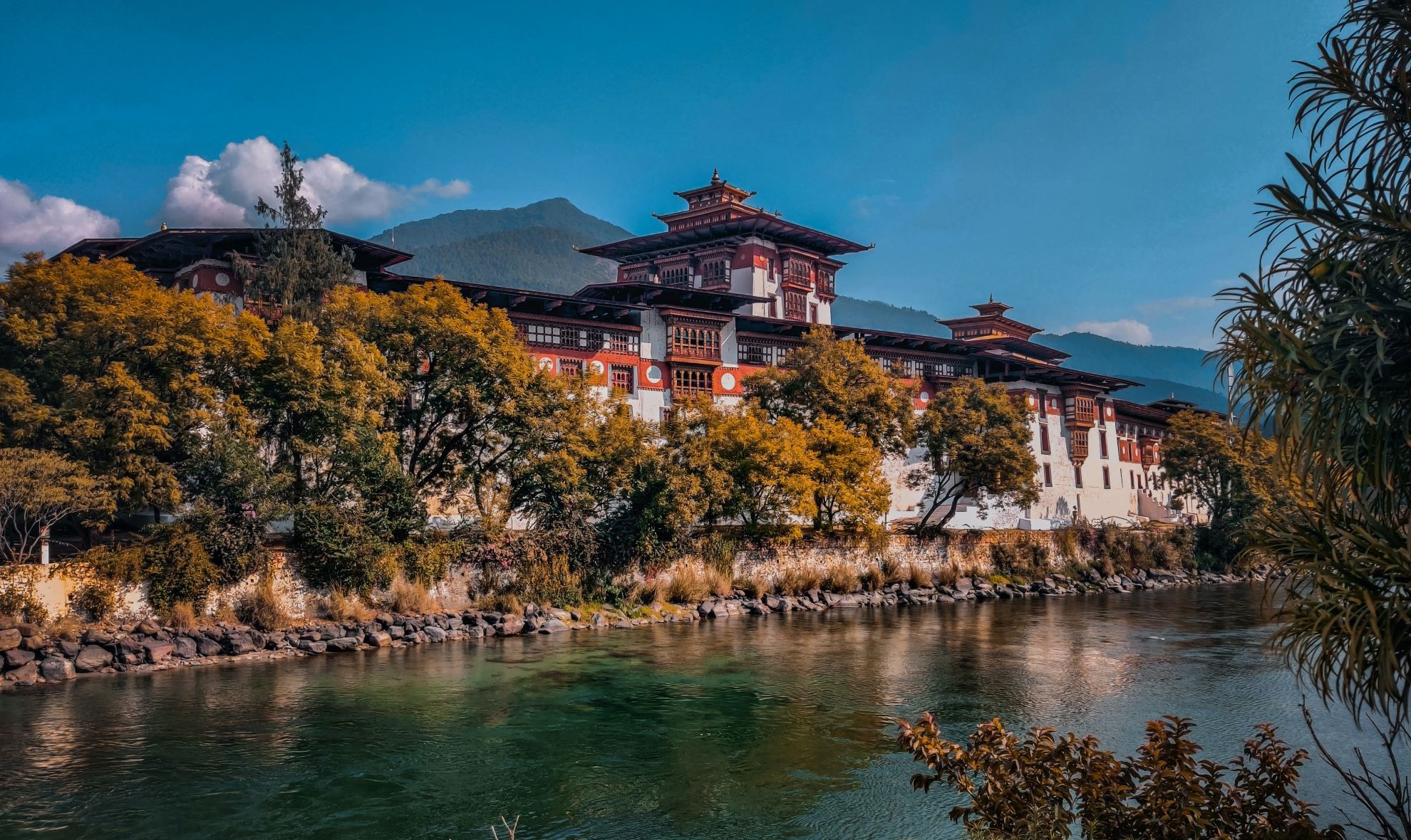 <!-- wp:paragraph -->
<p>The Iconic Punakha Dzong</p>
<!-- /wp:paragraph -->
