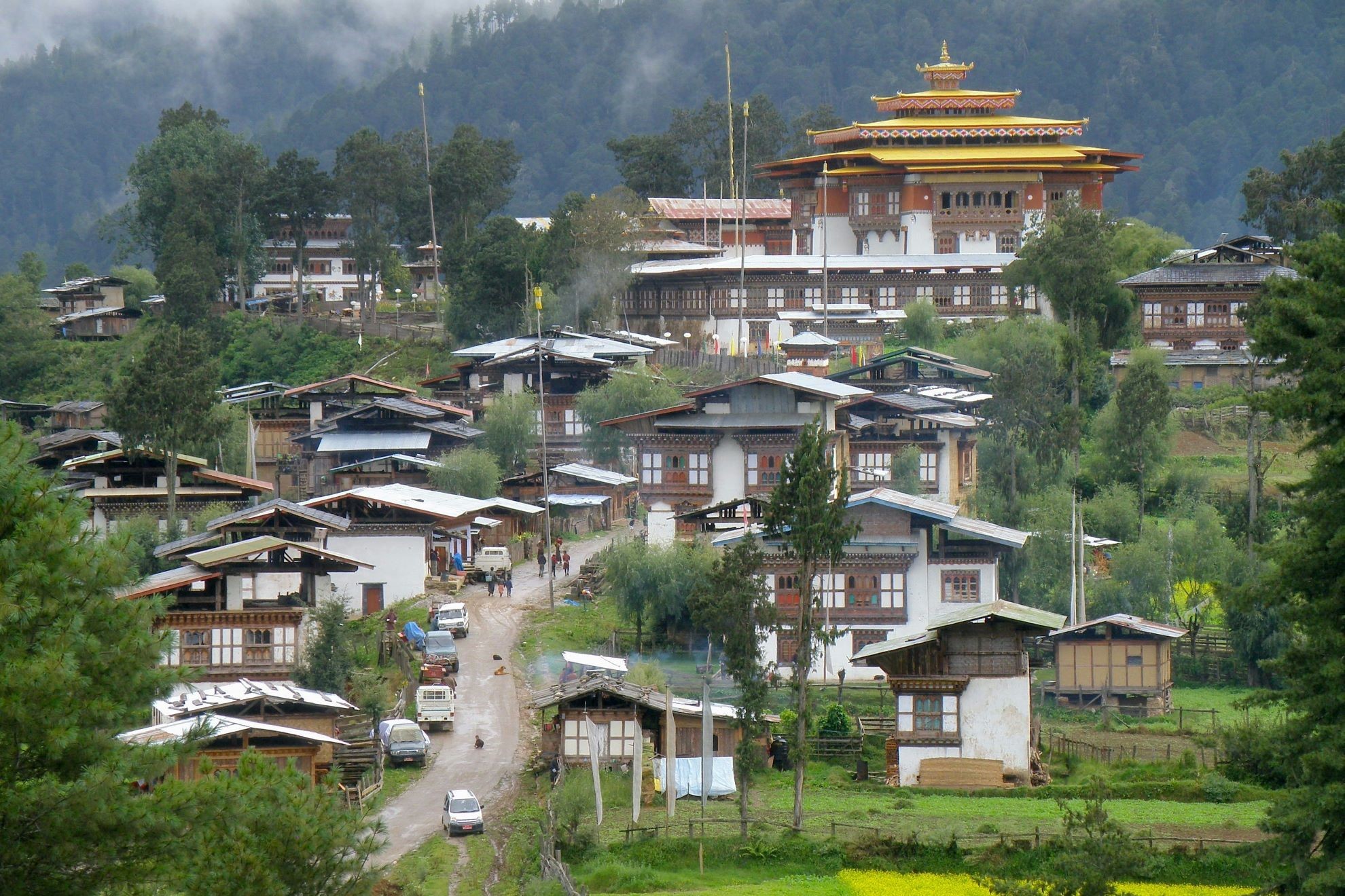 Bhutan Shining East Tour & Travel (Special Tour Itineraries)